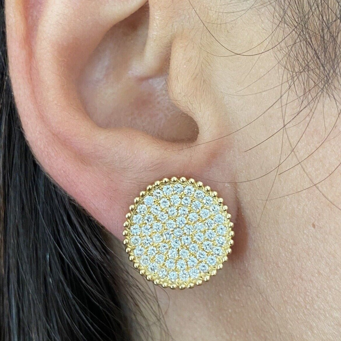 Odelia Cluster Diamond Circle Button Earrings in 18k Yellow Gold