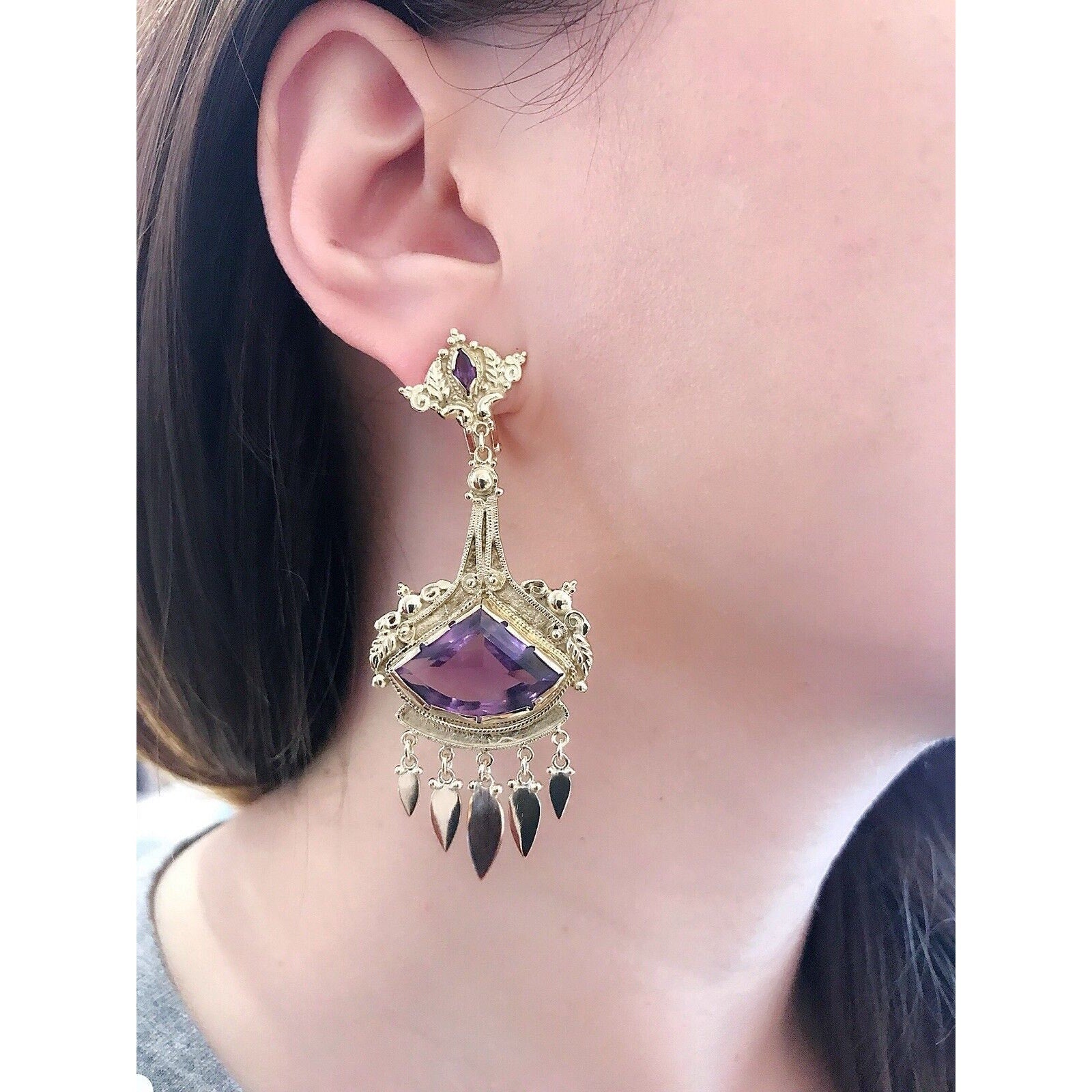 Vintage Amethyst Drop Earrings in 18k Yellow Gold