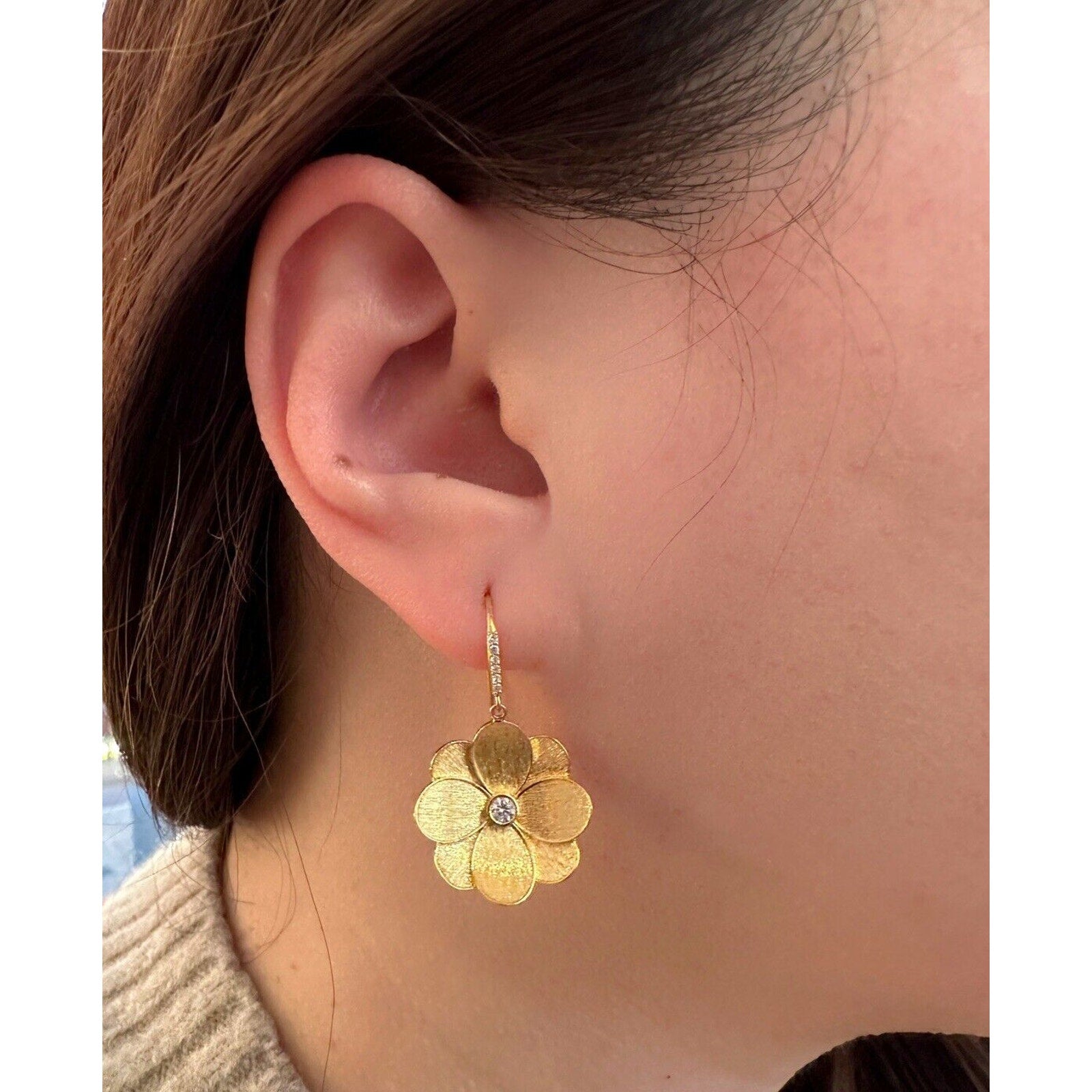 Textured Flower Drop Earrings with Diamonds in 18k Yellow Gold - HM2601P