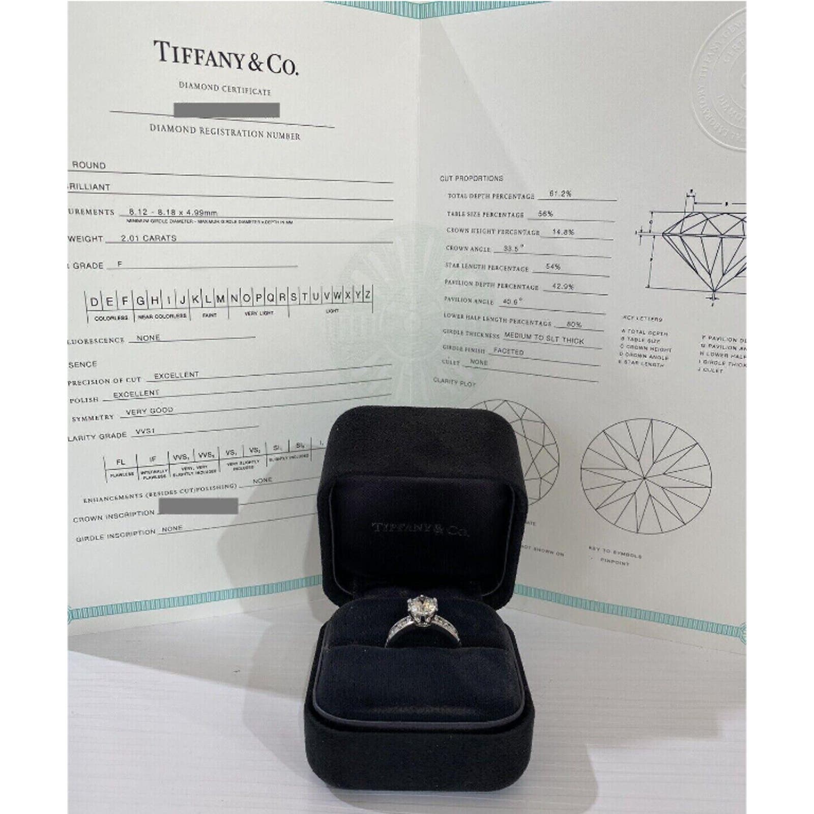 Tiffany &Co Ring Round 2.01 ct F color, VVS1 with Diamonds in Platinum-HM2502BE