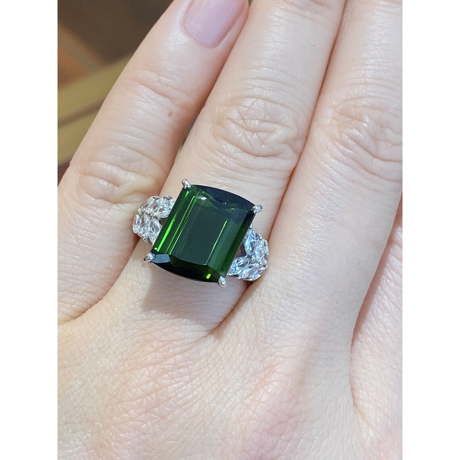 8.19 carat Green Tourmaline & Diamond Cocktail Ring Platinum