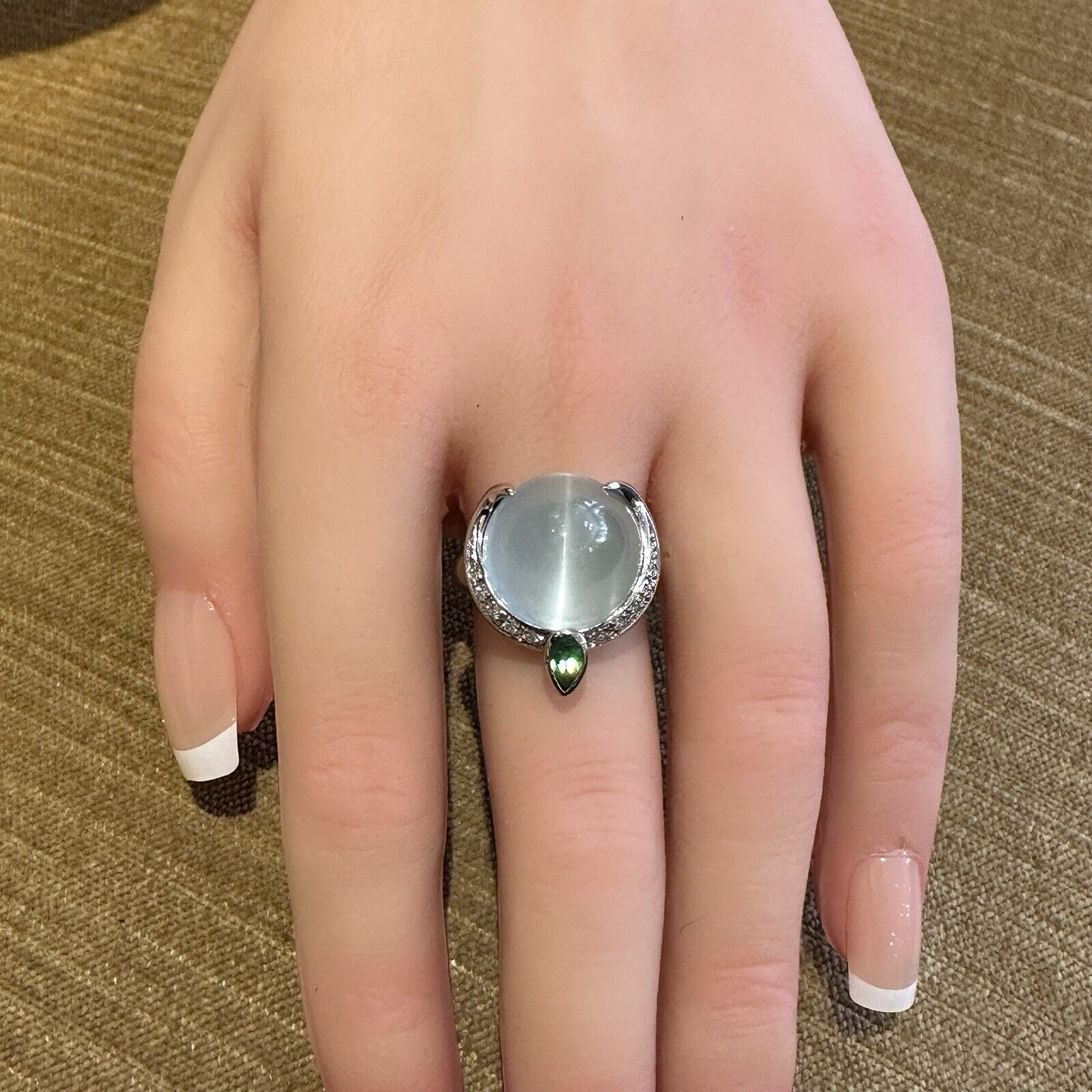 GIA Cat's Eye Aquamarine and Diamond Ring in Platinum