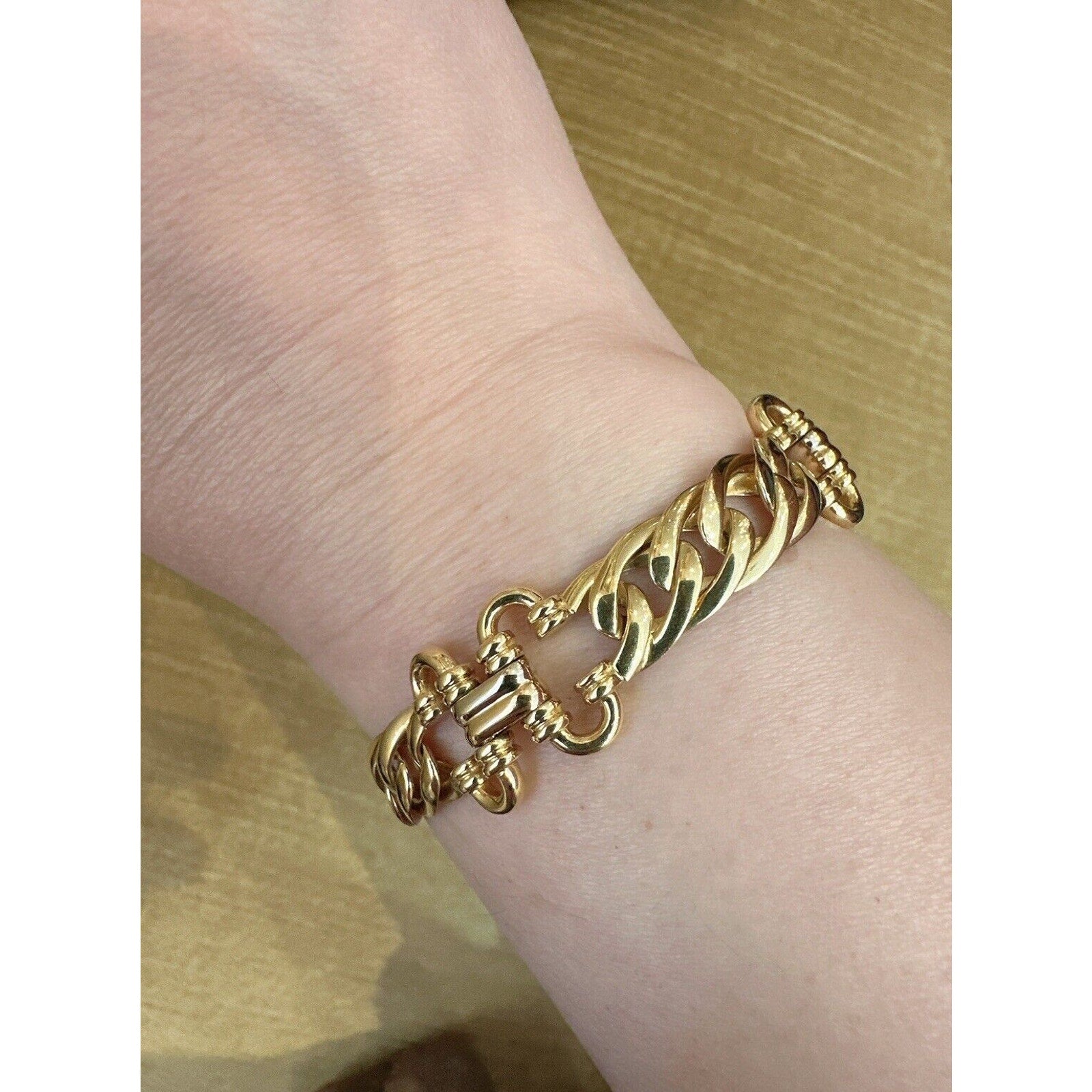 Vintage Italian Gold Curb Link Bracelet in 18k Yellow Gold