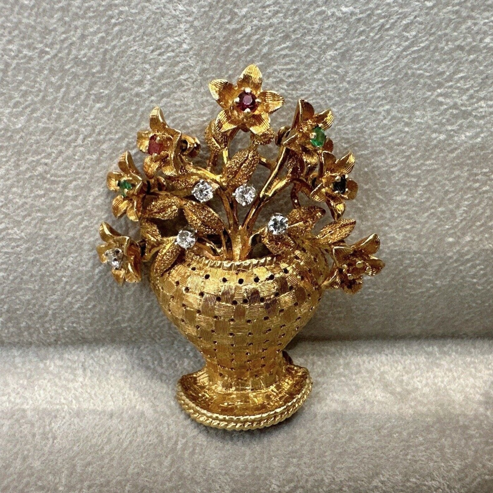 Vintage Flower Basket Brooch with Diamonds in 18k Yellow Gold