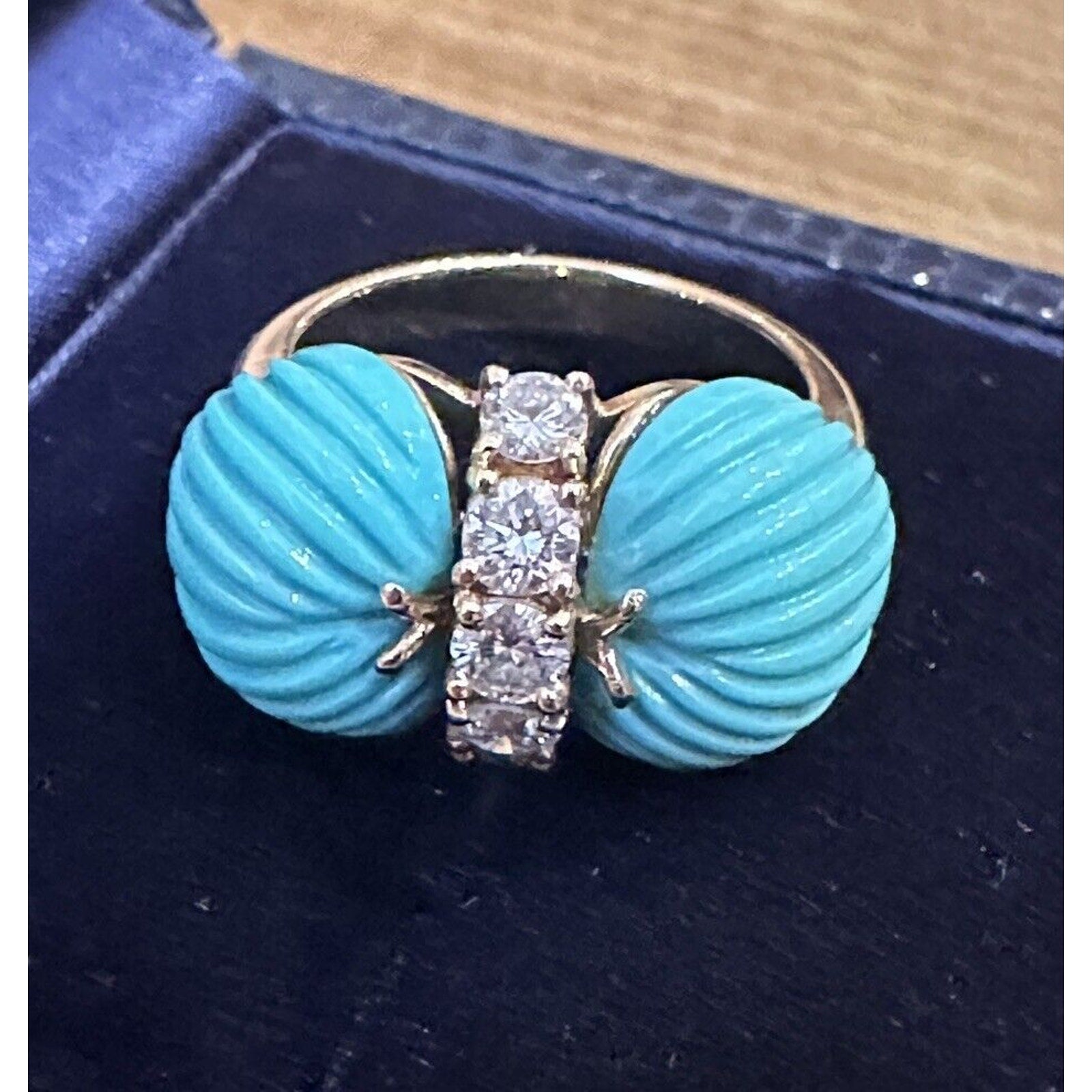 Vintage Turquoise and Diamond Ring in 18k Yellow Gold