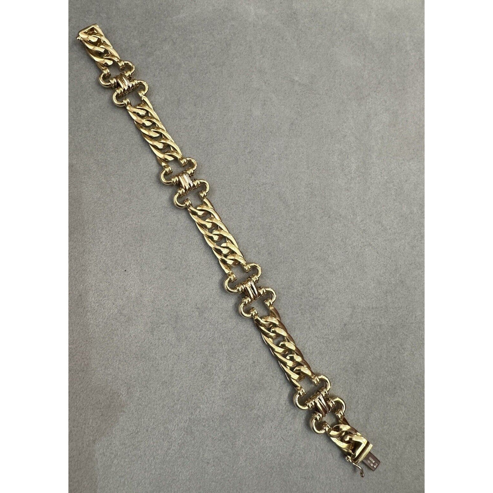 Vintage Italian Gold Curb Link Bracelet in 18k Yellow Gold