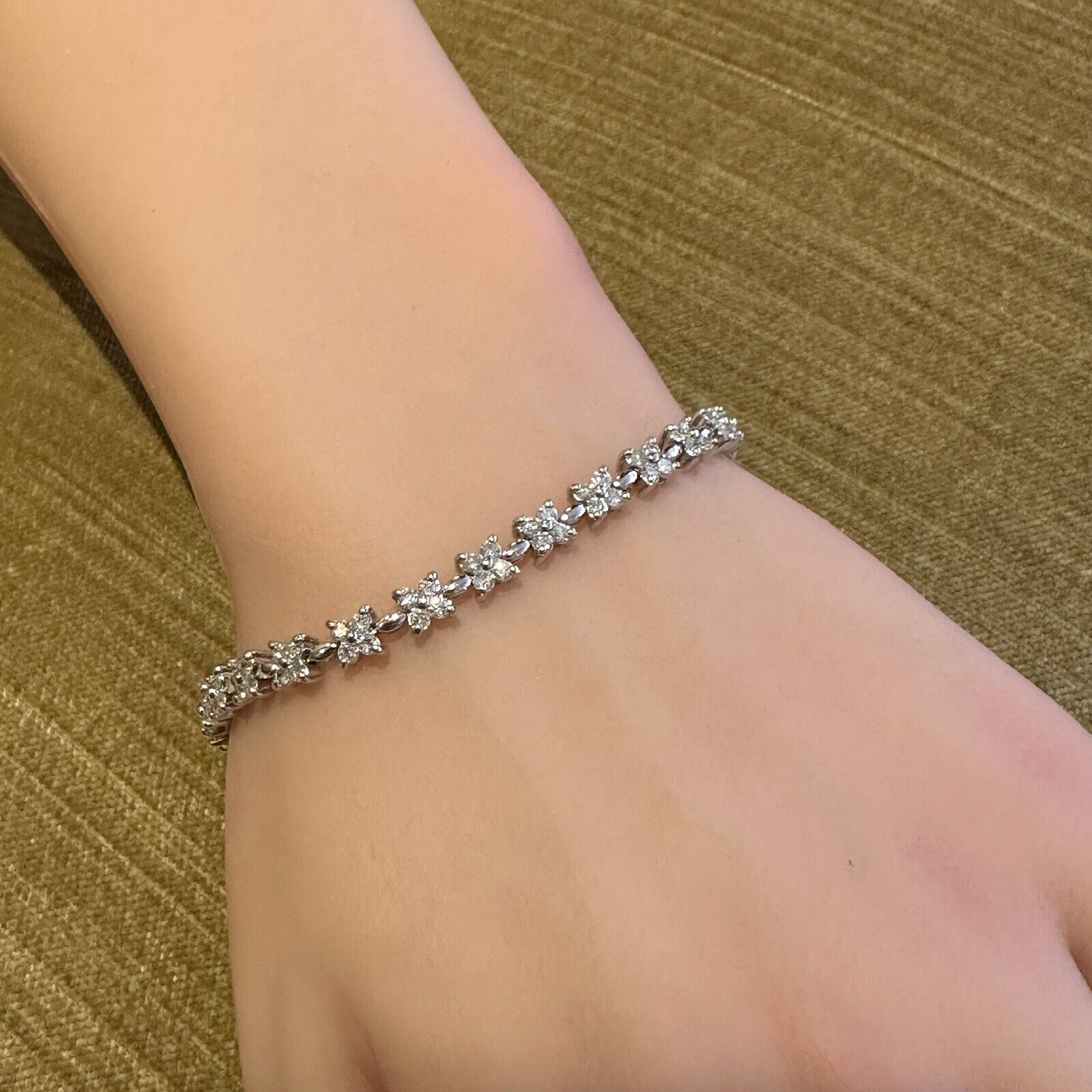 Natural Diamond Floret Bracelet 3.00 cttw in Platinum