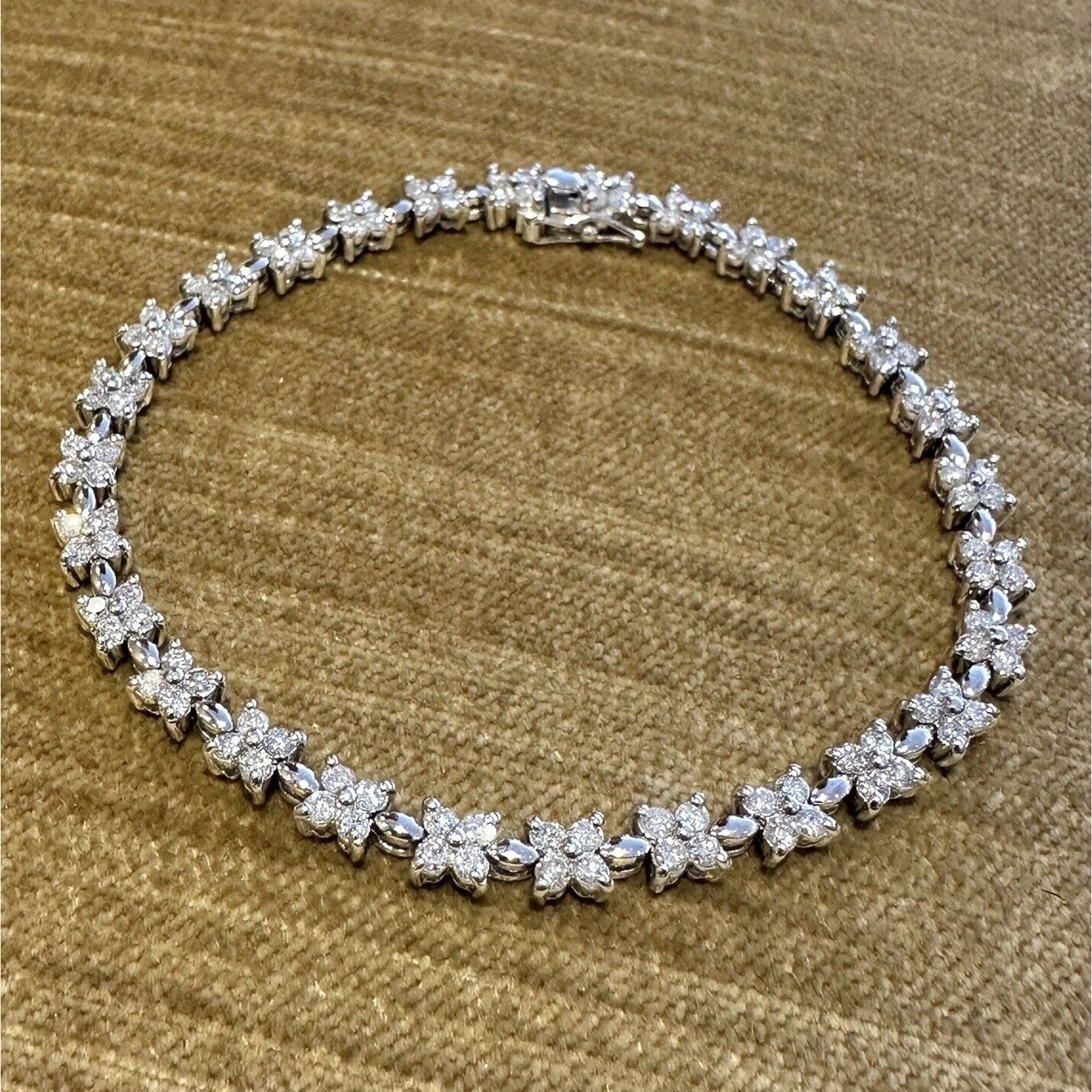 Natural Diamond Floret Bracelet 3.00 cttw in Platinum