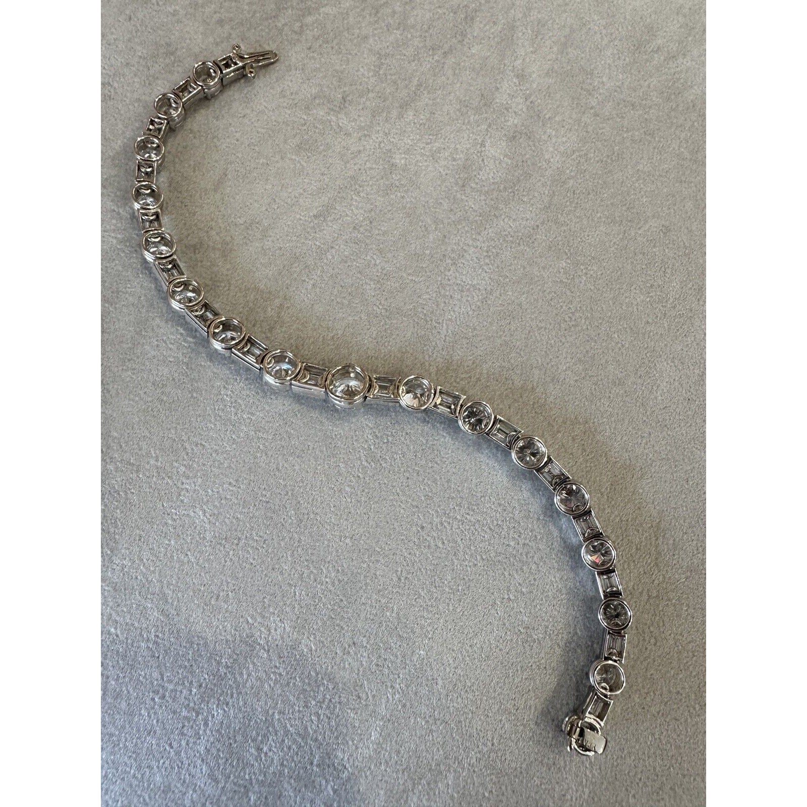 Vintage 10 ctw Diamond Bracelet with Rounds and Baguettes in Platinum