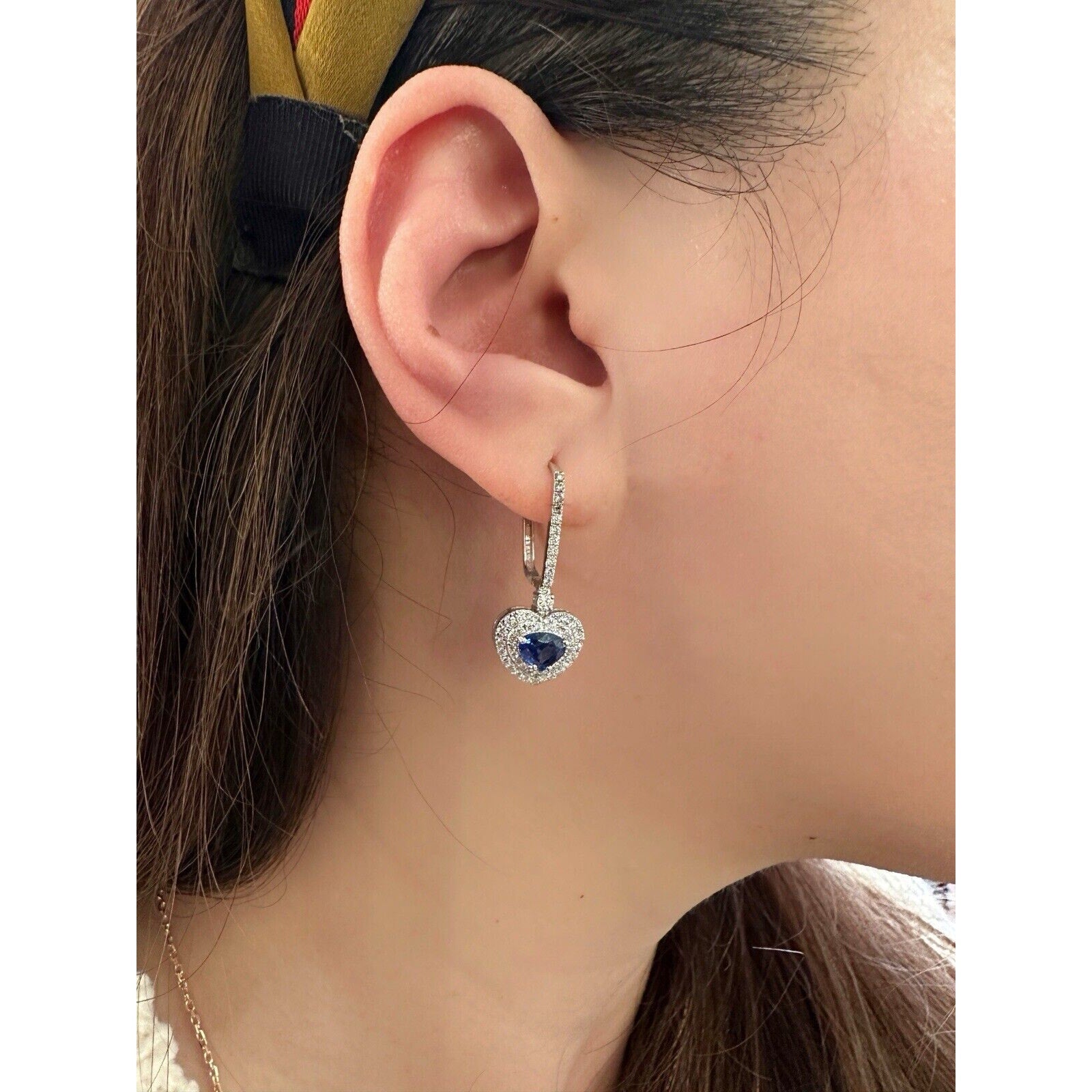 Heartshape Diamond and Sapphire Drop Earrings in 18k White Gold