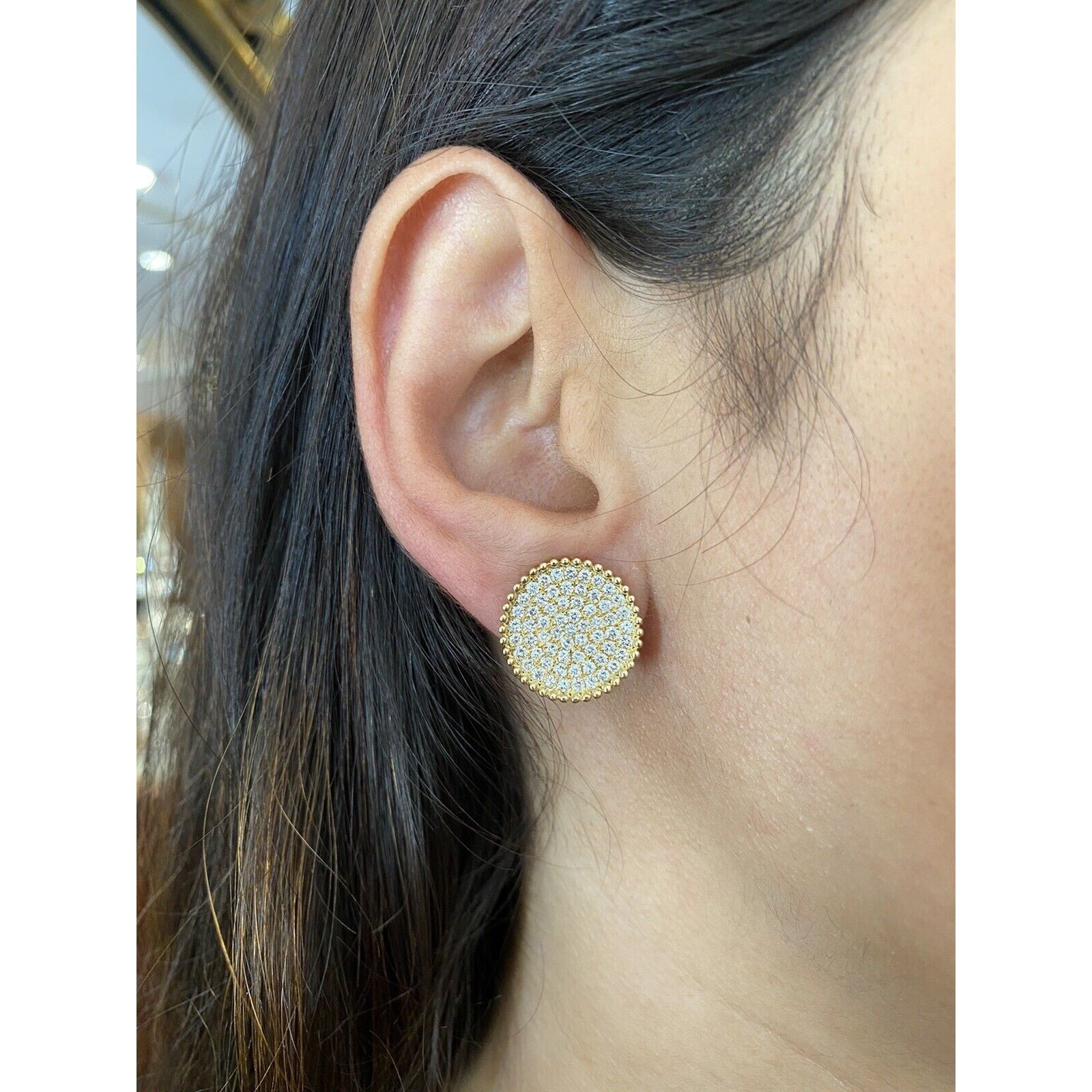 Odelia Cluster Diamond Circle Button Earrings in 18k Yellow Gold