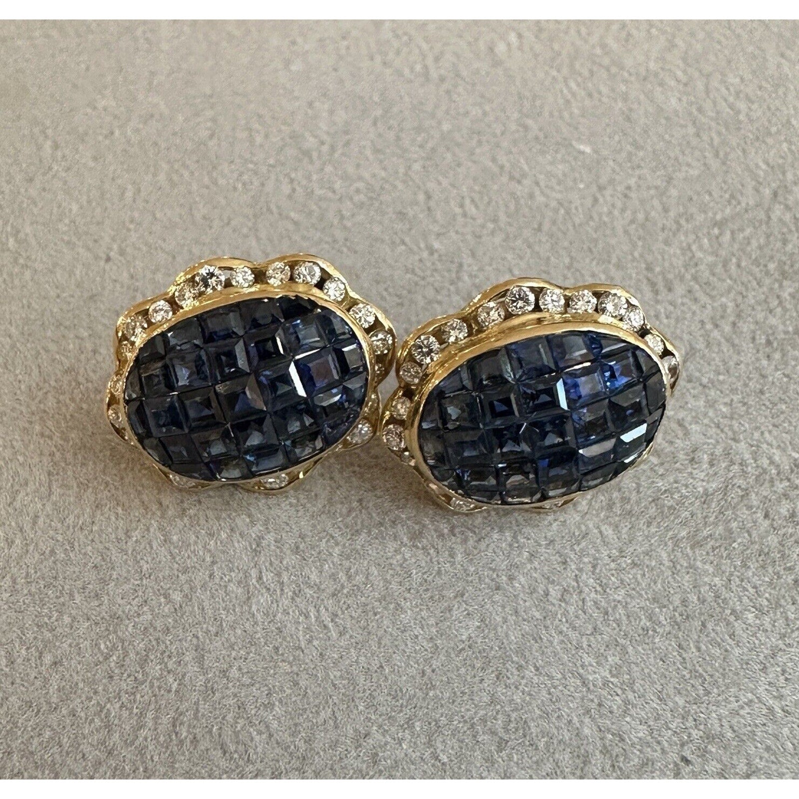 Invisible Set Sapphire & Diamond Button Earrings in 18k Yellow Gold