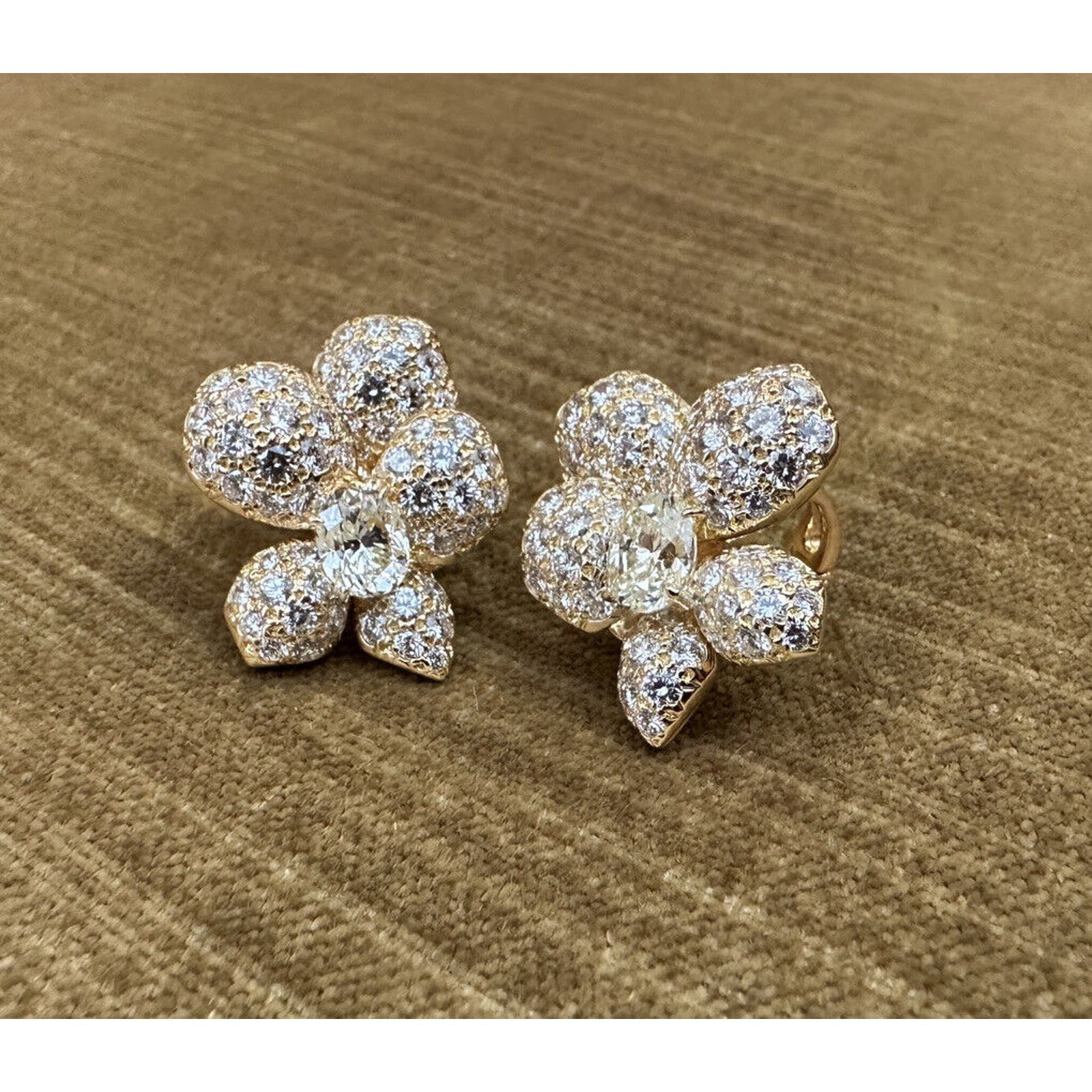 French GIA Pavé Diamond Asymmetrical Flower Earrings in 18k Yellow Gold -HM2478V