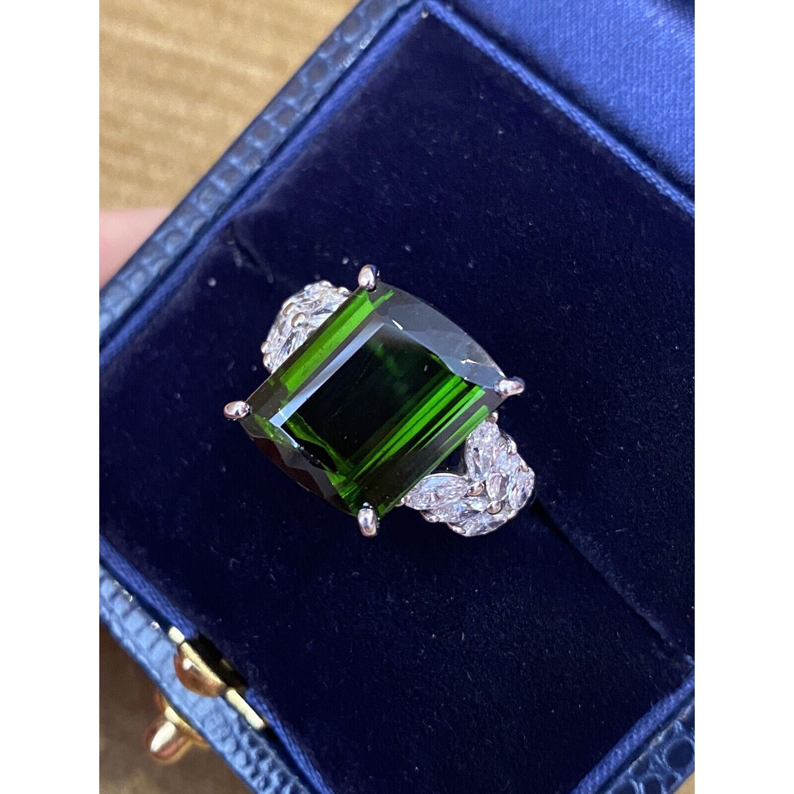 8.19 carat Green Tourmaline & Diamond Cocktail Ring Platinum