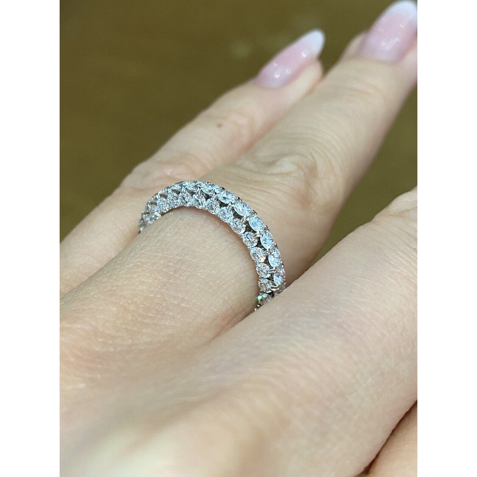 2.94 cts Diamond Eternity Band in 18k White Gold size 5.75 2.9mm