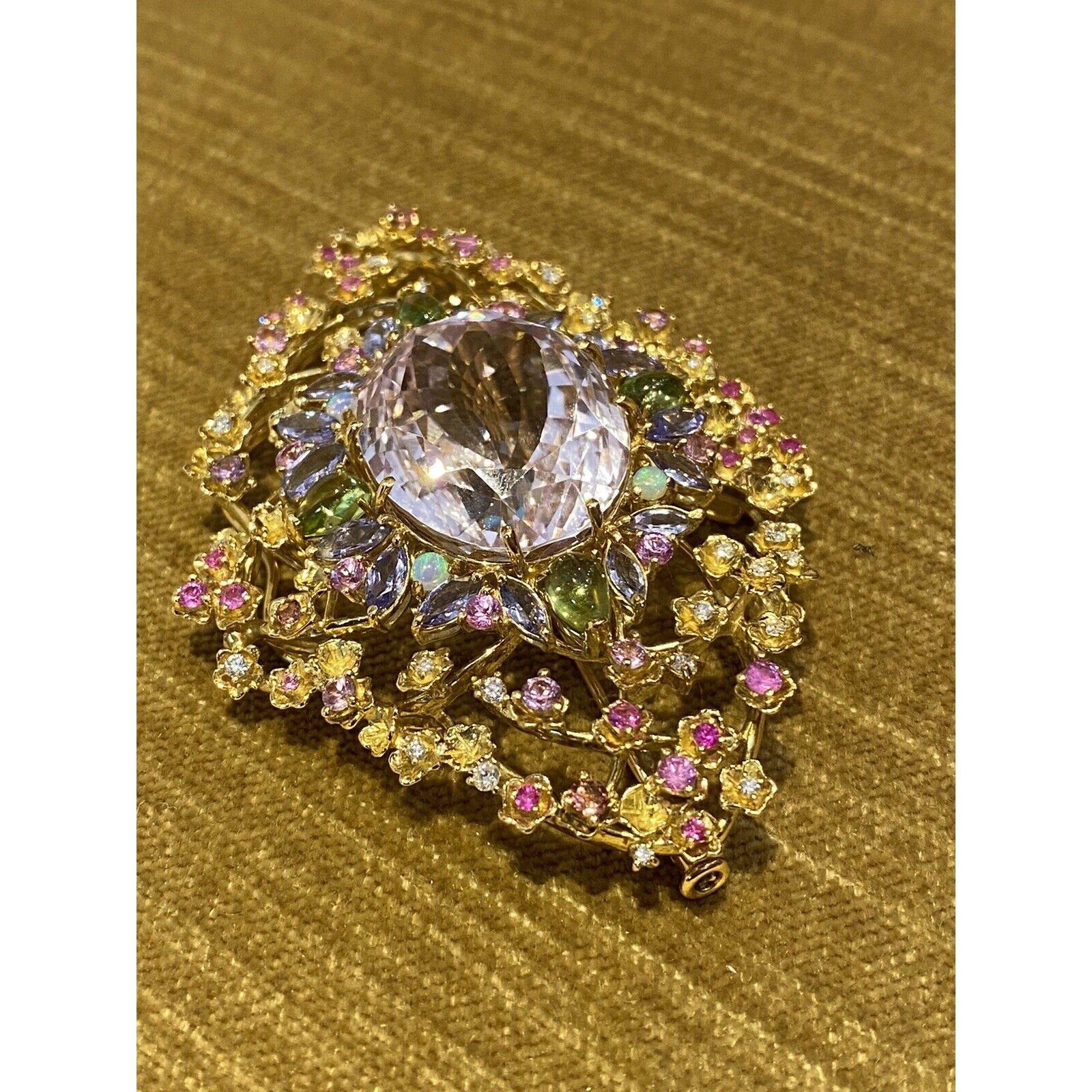 Large Kunzite and Multigems Diamond Pin / Brooch in 18k Yellow Gold