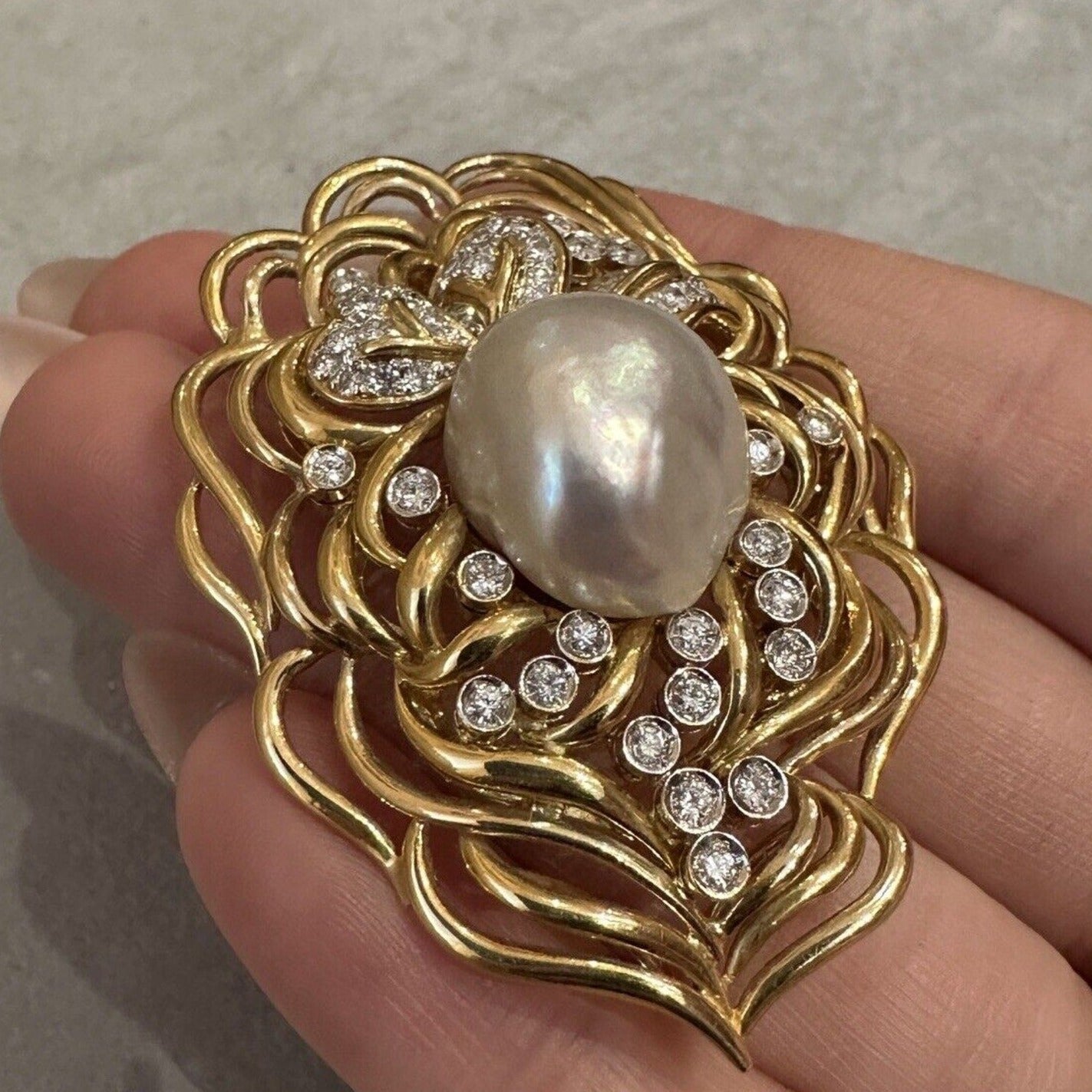 Large Pearl and Diamond Pendant/Brooch in 18k Yellow Gold