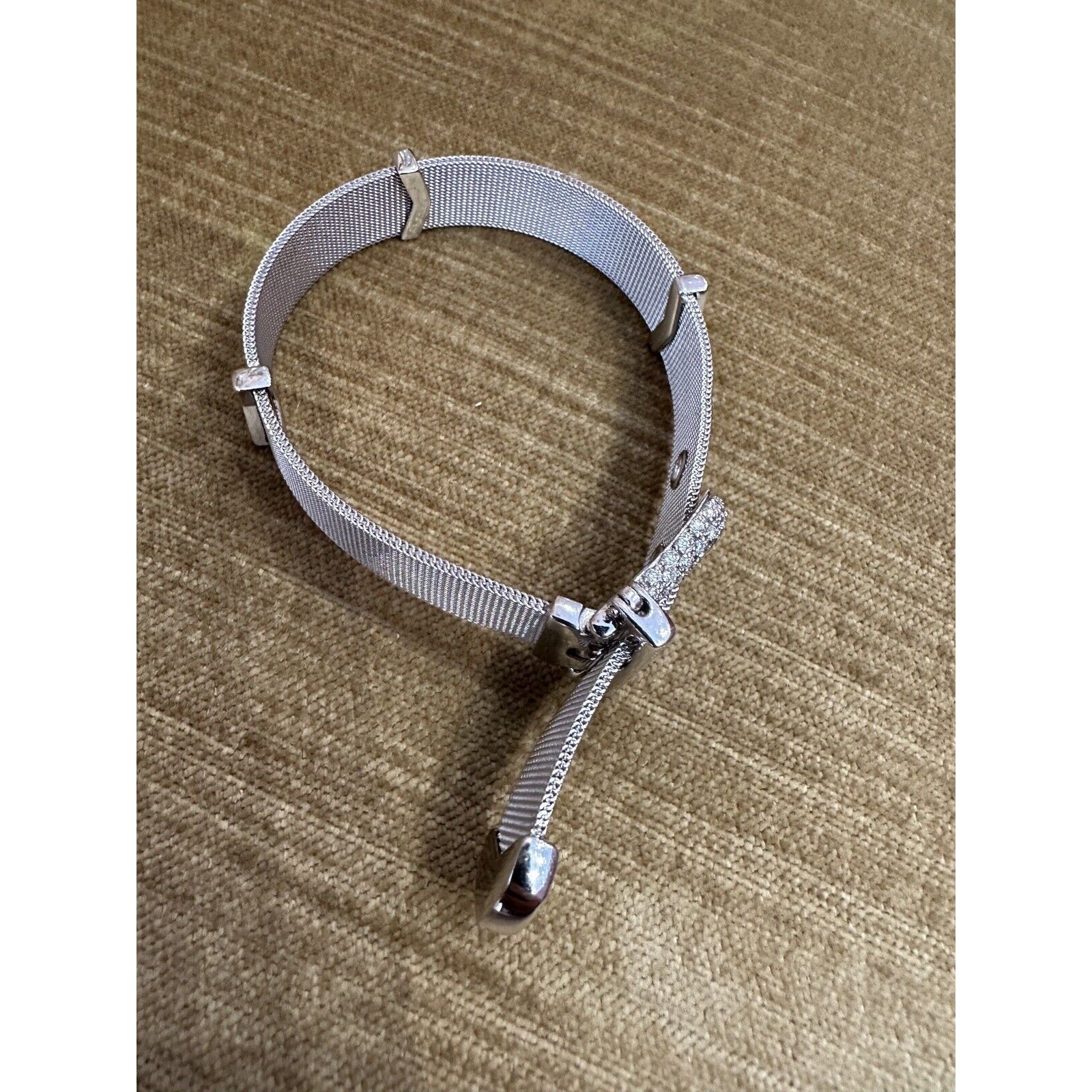 Pavé Diamond Belt Buckle Bracelet 1.10 cttw in 18k White Gold - HM2556AB