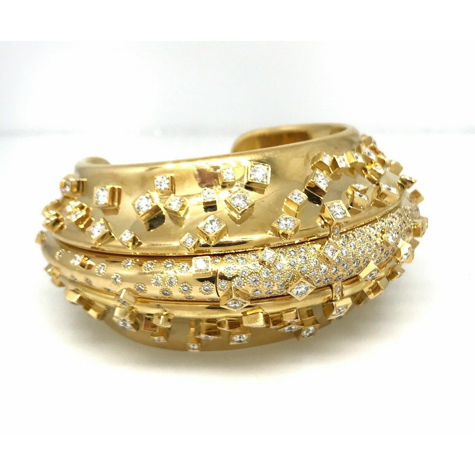 Wilfredo Rosado Diamond Cuff Bracelet in18k Yellow Gold