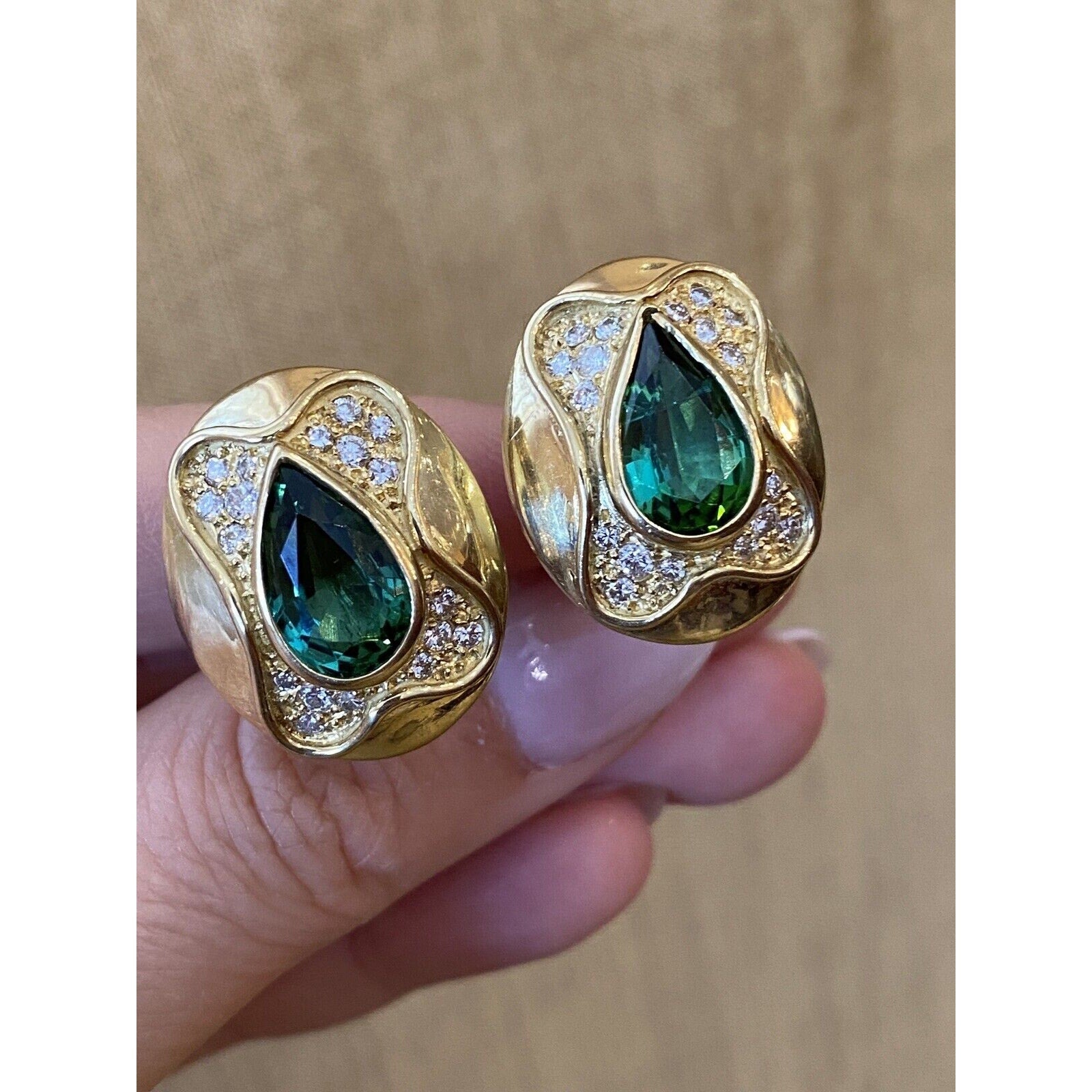 5 carats Green Tourmaline and Diamond Oval Button Earrings 18K Yellow Gold