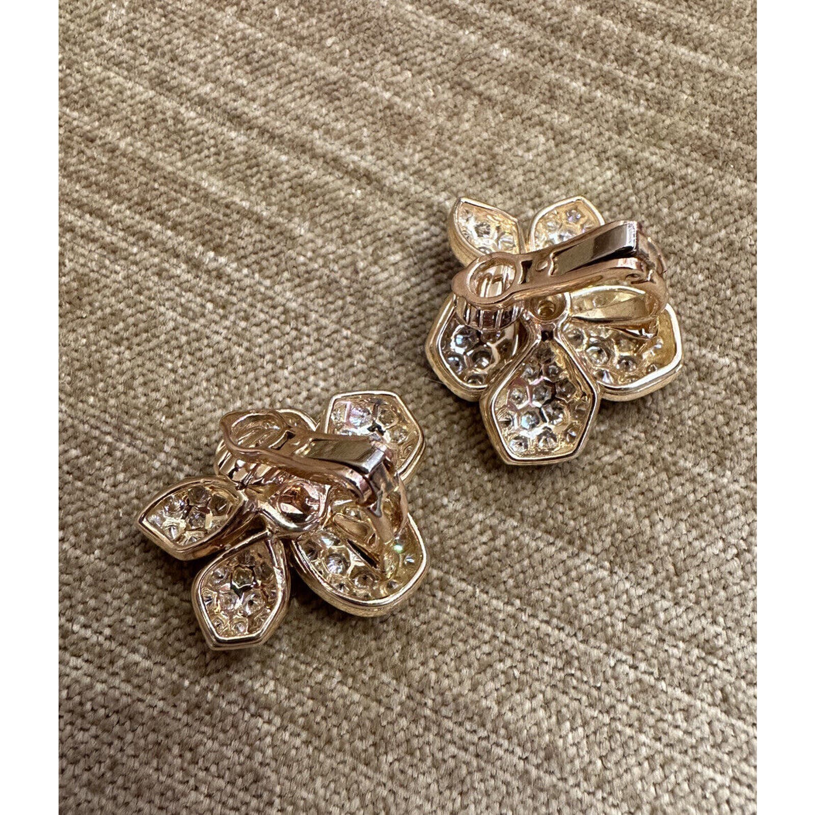 French GIA Pavé Diamond Asymmetrical Flower Earrings in 18k Yellow Gold -HM2478V