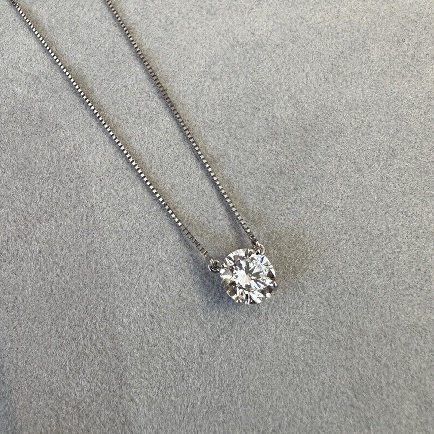 GIA Natural Round Diamond 1.22 carat Solitaire Pendant Necklace in Platinum